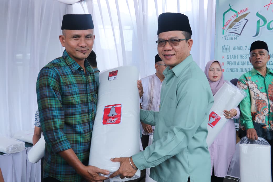 Jelang Tahun Baru Islam, KDS Kembali Bagikan Ribuan Lembar Kain Kafan
