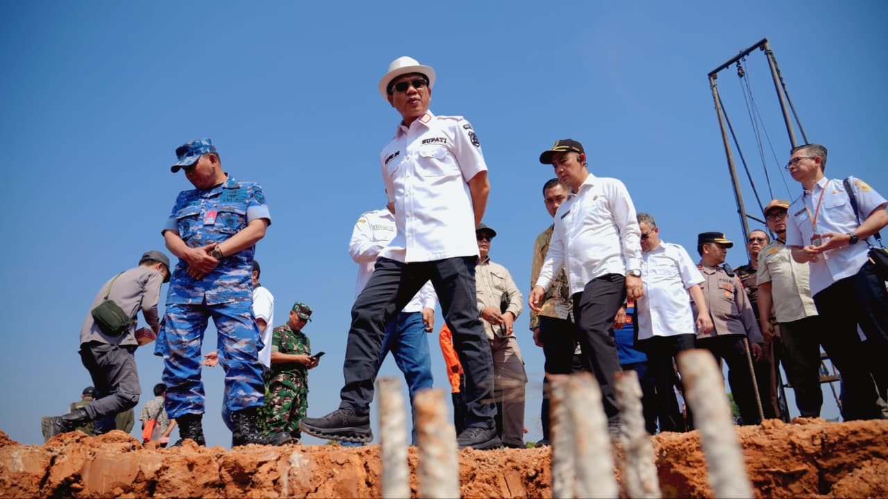 Di Tengah Kritik dan Apresiasi, KDS Tetap Fokus Membangun Kabupaten Bandung